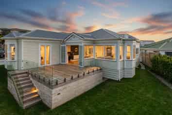 6 Sunhaven Drive, Newlands