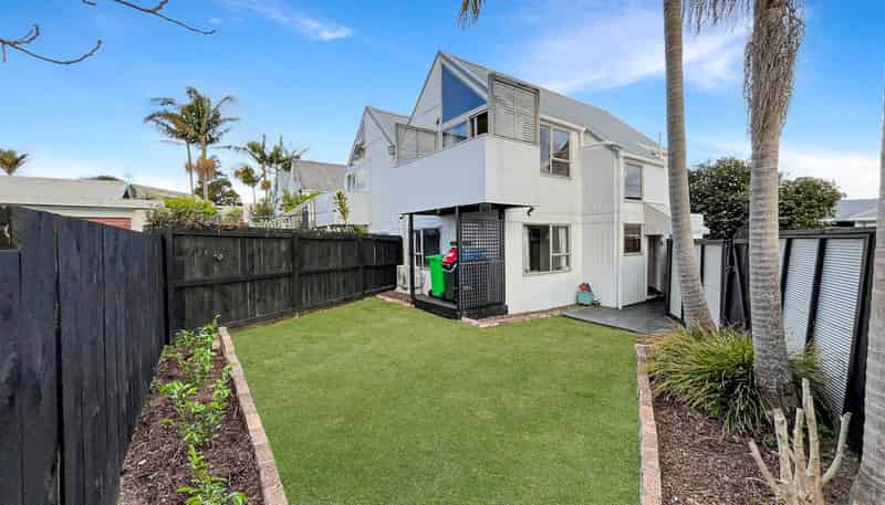 1/8 Springleigh Avenue, Mount Albert
