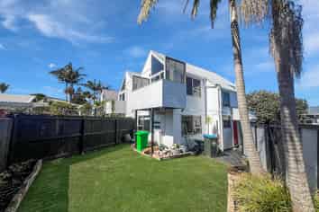 1/8 Springleigh Avenue, Mount Albert