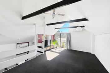 1/8 Springleigh Avenue, Mount Albert