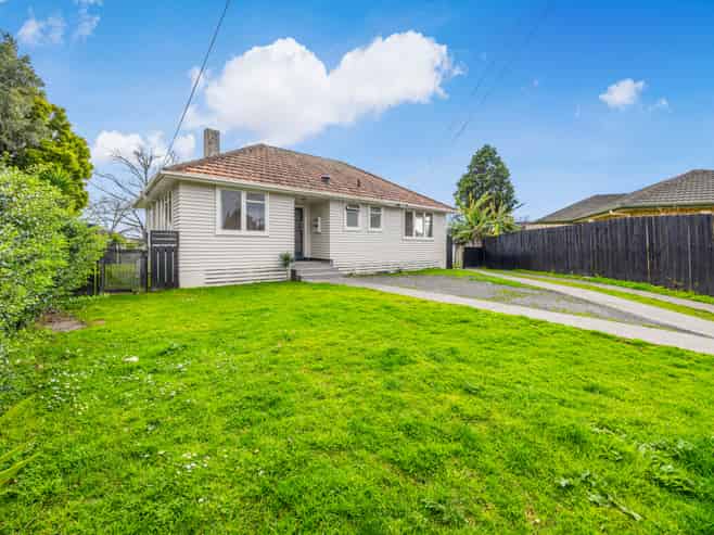 29 Larsen Street, Otara