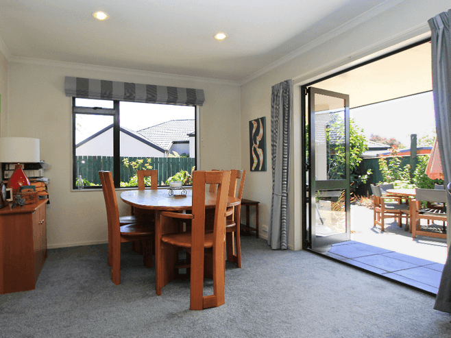 17 Heritage Crescent, Richmond