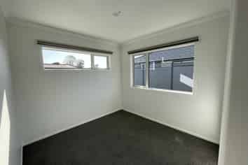 1/1 Chester Road, Springvale