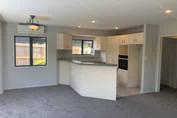 15A PICTON STREET, Papatoetoe