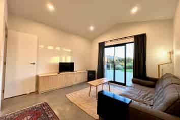 14 Omahina Street, Raglan