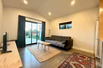 14 Omahina Street, Raglan