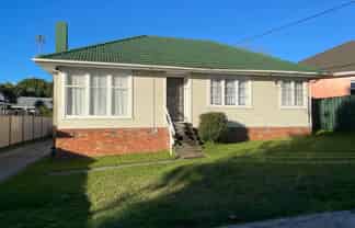 3 Vera Road, Te Atatu South