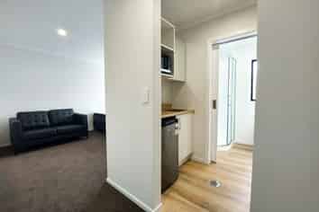 3A/7 Greta Street, Glenview