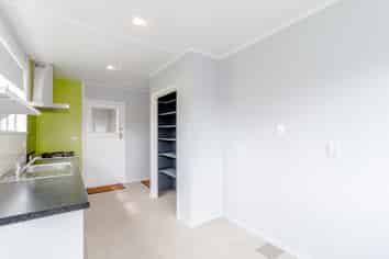 9 McLaren Crescent, Onekawa