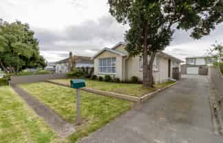 9 McLaren Crescent, Onekawa