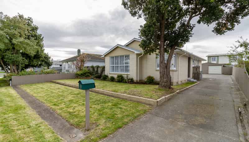 9 McLaren Crescent, Onekawa