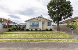 9 McLaren Crescent, Onekawa