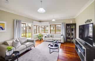 56 Kenny Road, Awatoto