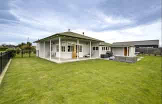 56 Kenny Road, Awatoto