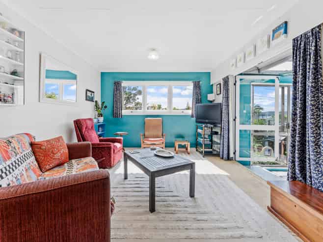 6 Dalton Road, Snells Beach