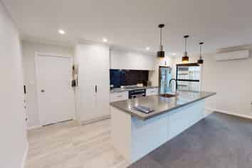 4 Serenity Crescent, Kelvin Grove