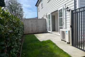 4/33 Dickens St, Addington