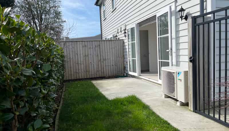 4/33 Dickens St, Addington
