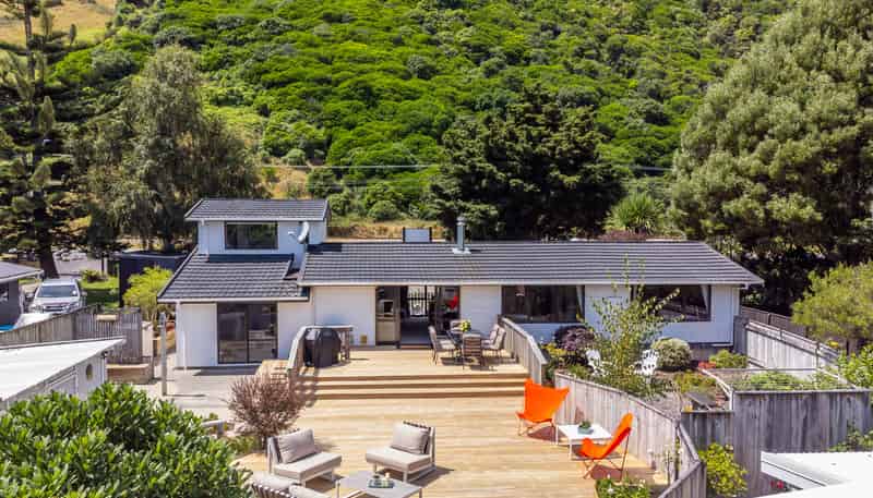 222 Main Road South, Raumati South