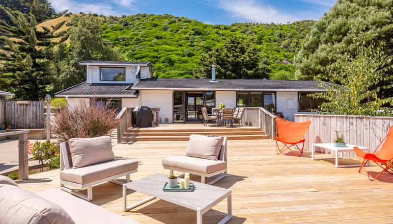 222 Main Road South, Raumati South