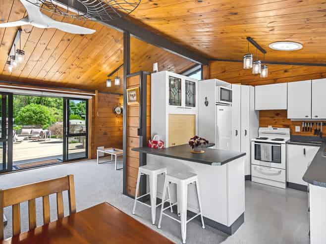 222 Main Road South, Raumati South