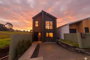 32 Nanjing Road, Pukekohe