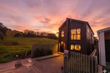 32 Nanjing Road, Pukekohe