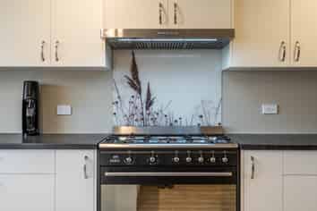 11 Bath Road, Riverton