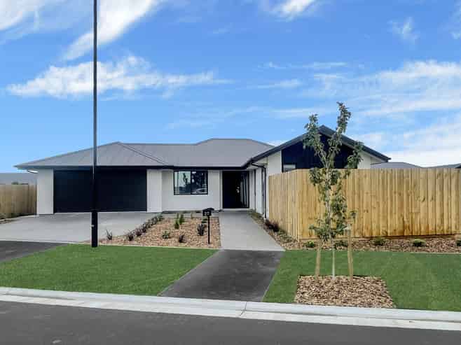 27 Russell Lilley Drive, Rolleston