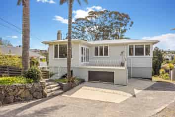 45 McClintock Road, Massey