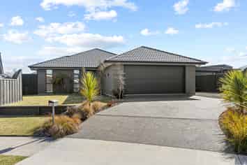 27 Helicon Street, Pegasus