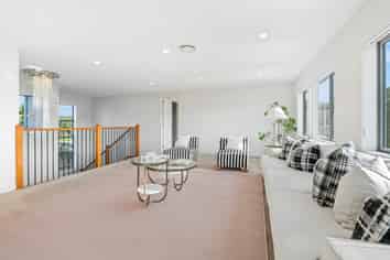33 Lagonda Rise, Oteha