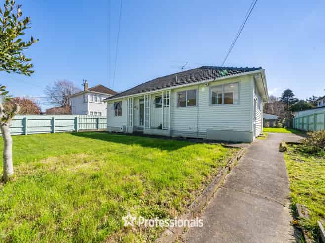 17 Molesworth Street, Taita
