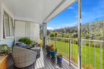 126 Eaves Bush Parade, Orewa
