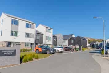 40 Ara Paiwhenua, Tawa