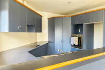 4 Riegler Place, Belfast