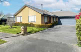4 Riegler Place, Belfast