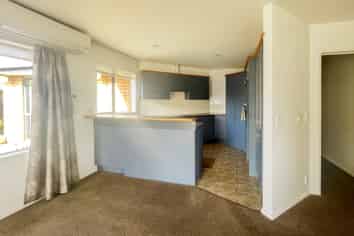 4 Riegler Place, Belfast