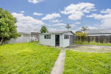 37 Dominion Road, Papakura