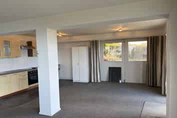 a/10 Puriri Place , Sandspit