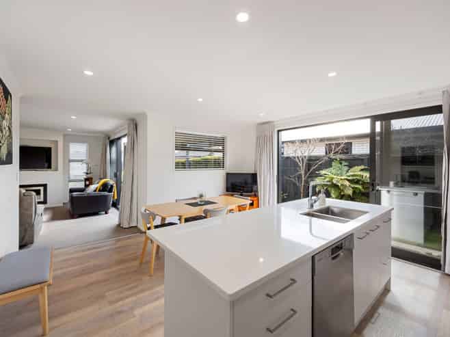 65 Trewern Avenue, Chartwell