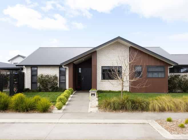 65 Trewern Avenue, Chartwell