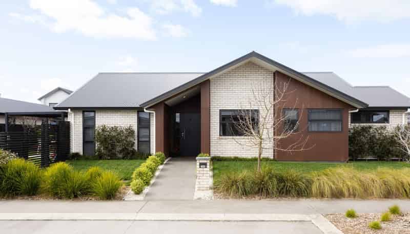 65 Trewern Avenue, Chartwell
