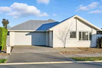 18 Ridgeway Avenue, ROLLESTON