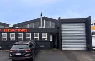 262sqm industrial unit in the heart of the action