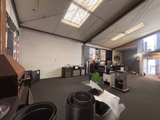 262sqm industrial unit in the heart of the action