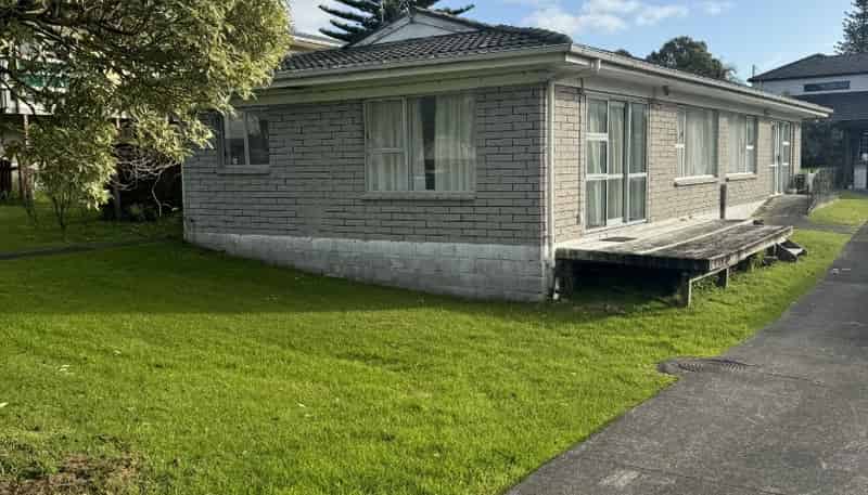 12 Dawnhaven Drive, Te Atatu Peninsula