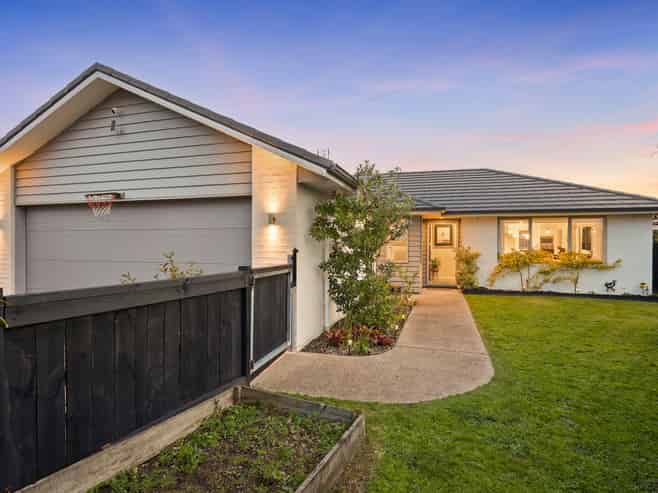 11 Grapnel Street, Red Beach