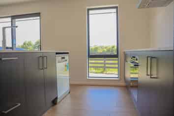 10 Hinau Crescent, Kaiata