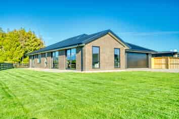 10 Hinau Crescent, Kaiata